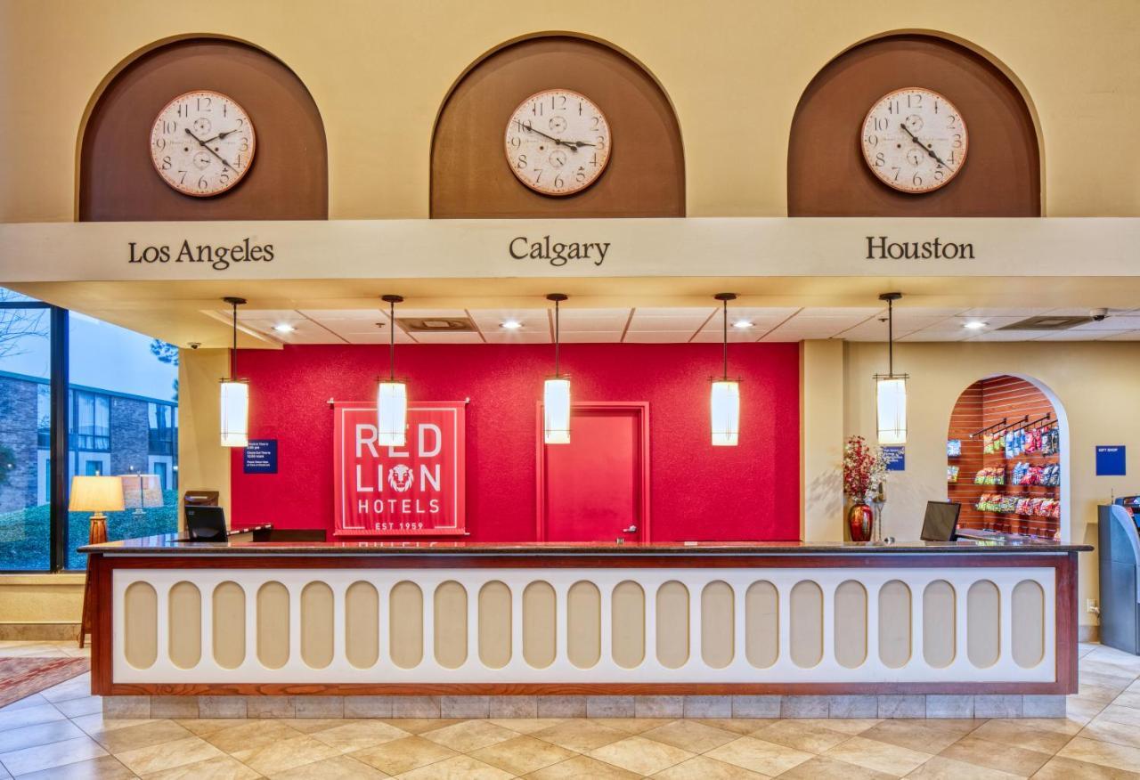 Red Lion Hotel Houston Intercontinental Airport Exterior photo